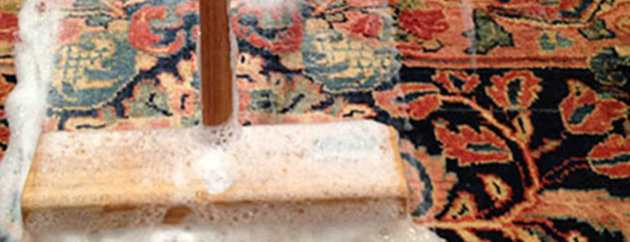 اصول شستشوی دستی فرش در منزل